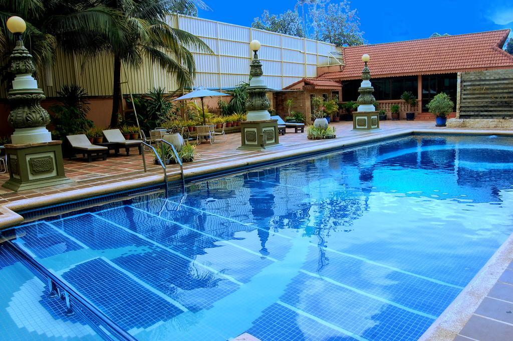 Goldiana Angkor Hotel Siem Reap Exterior photo